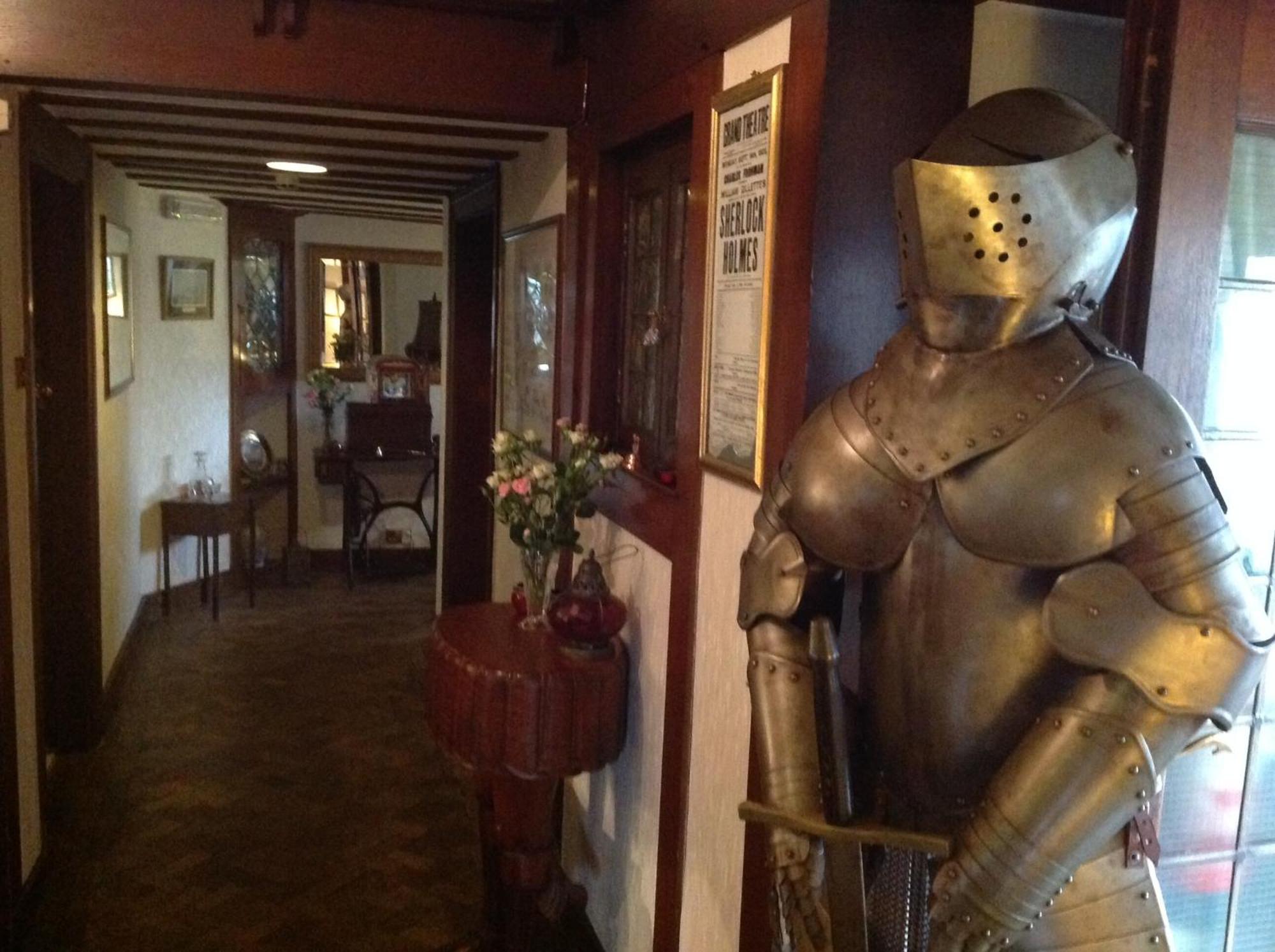 Barons Court Hotel Wolverhampton Esterno foto