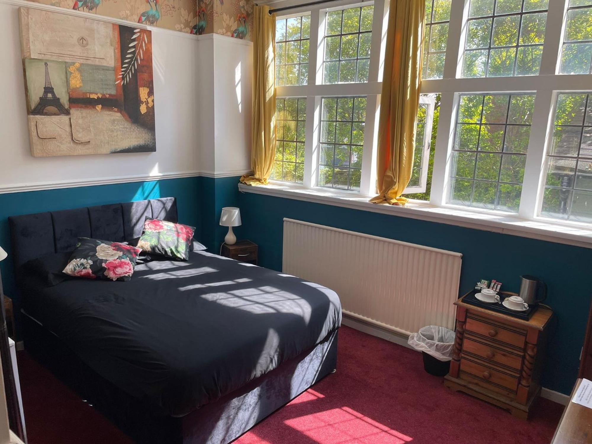 Barons Court Hotel Wolverhampton Esterno foto